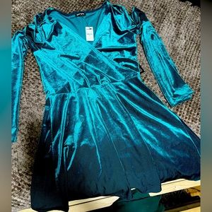 NWT Express emerald Green dress